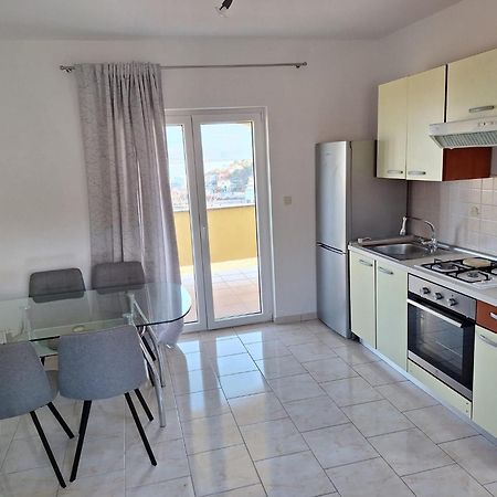 Apartments Mikecin Novigrad  Exterior photo